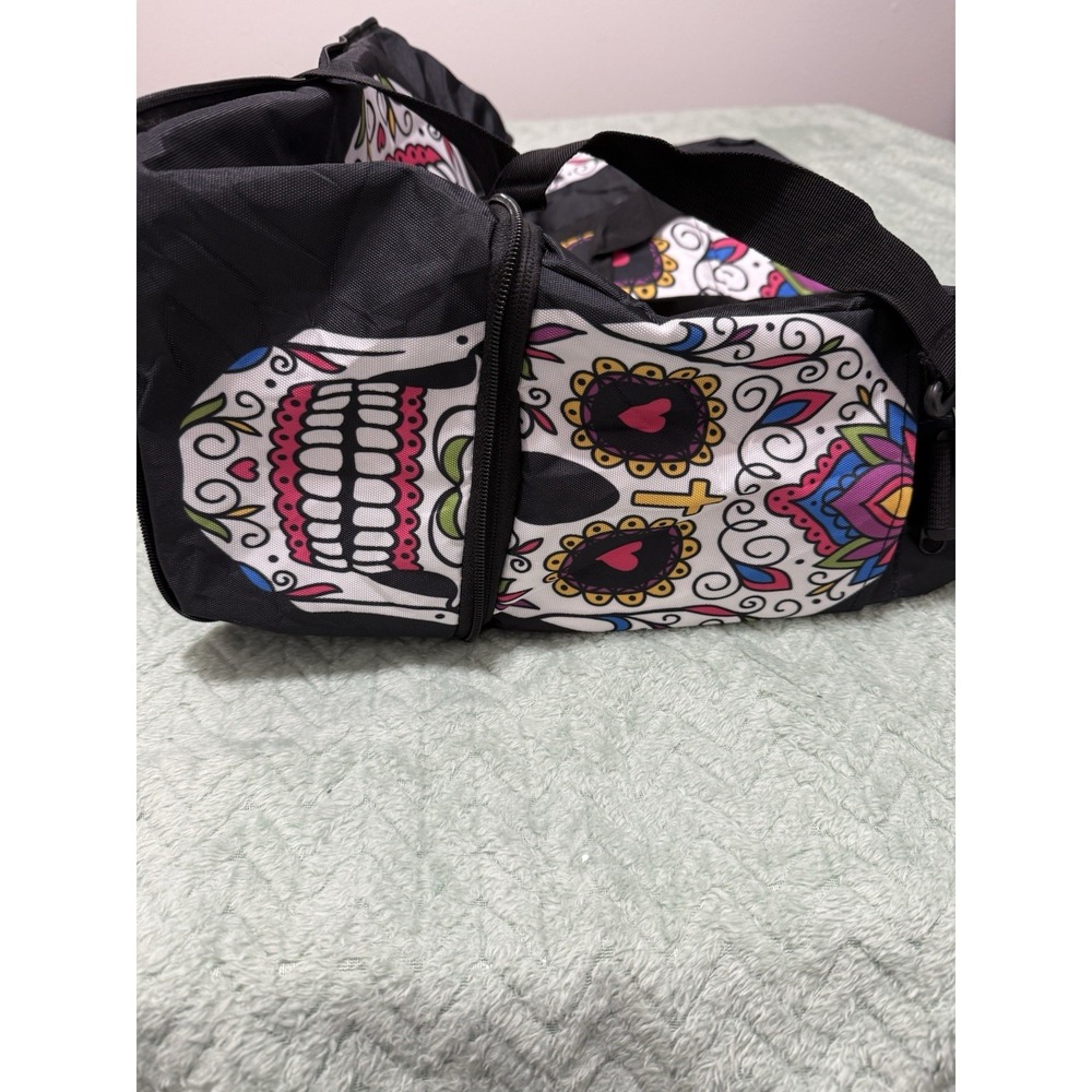 Skull Themed Duffle Bag With Liner, Zipper Pockets And Dividers. View 2